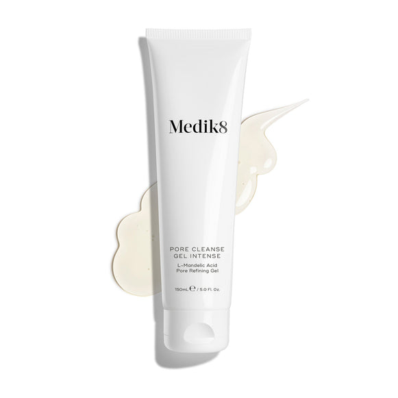 El tubo de Pore Cleanse Gel Intense aparece sobre un fondo blanco junto a una muestra de gel translúcido. El texto lo identifica como un “gel refinador de poros con ácido L-mandélico” en formato de 150 mL.-26