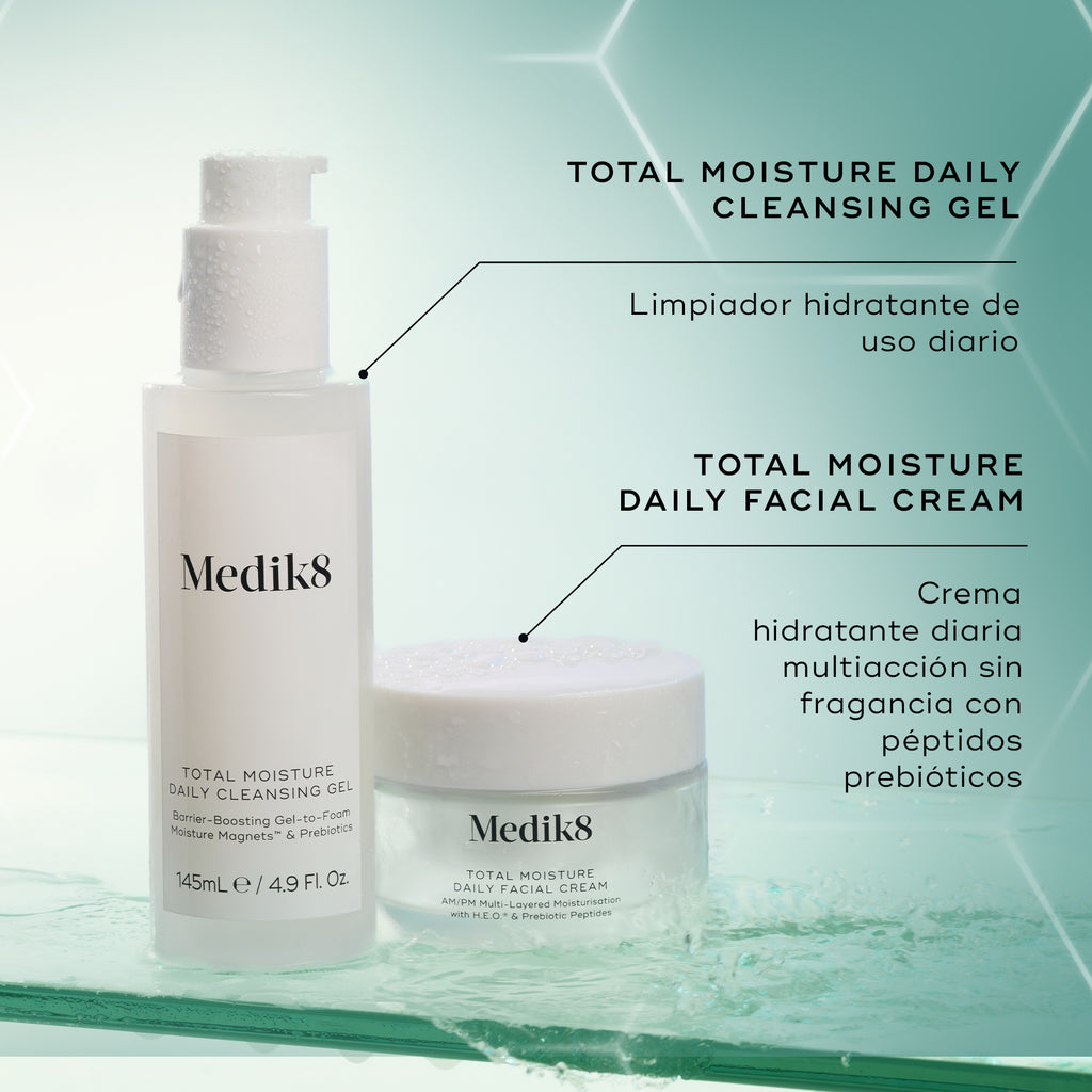 Imagen que muestra la combinación de productos: el gel limpiador diario Total Moisture y la crema hidratante a juego, en la que se destaca una rutina completa de hidratación y refuerzo de la barrera cutánea