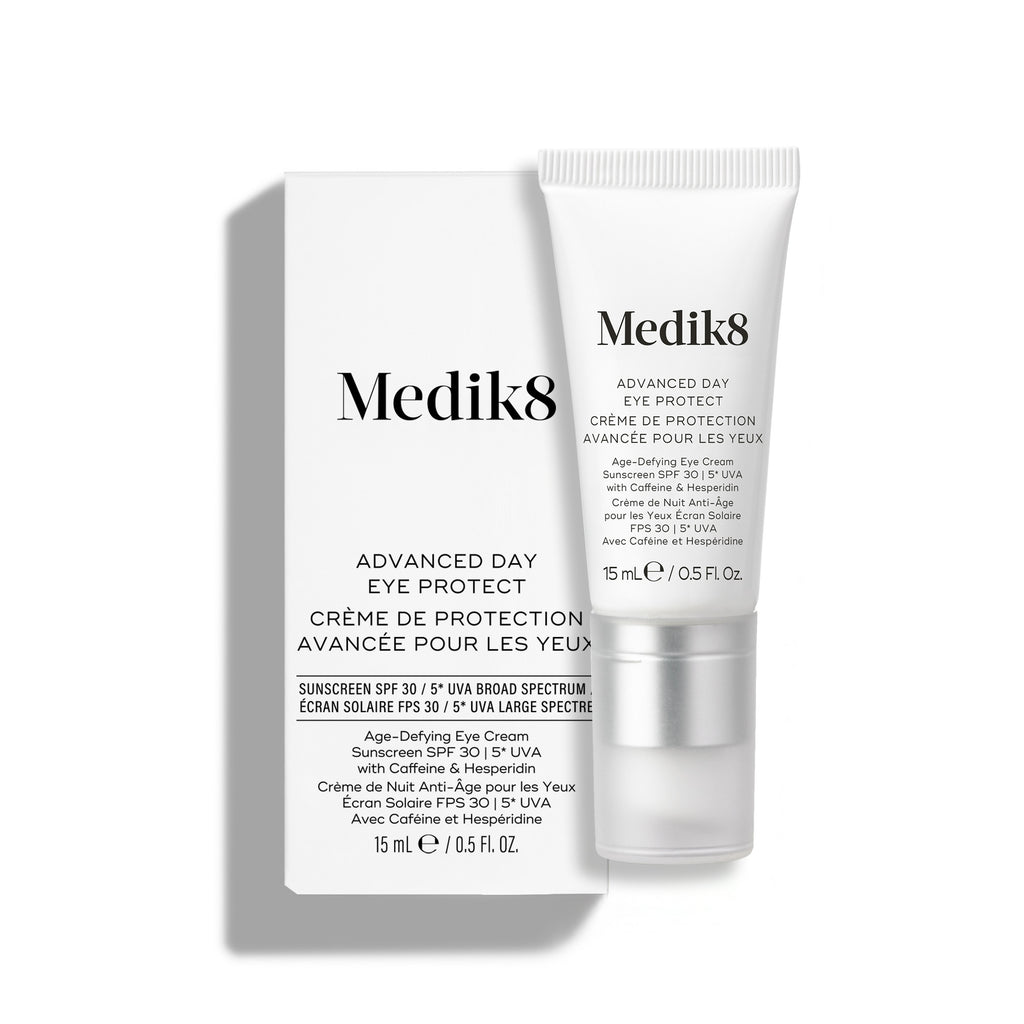 Los productos Advanced Day Eye Protect están colocados frente a una caja de cartón blanca del producto.